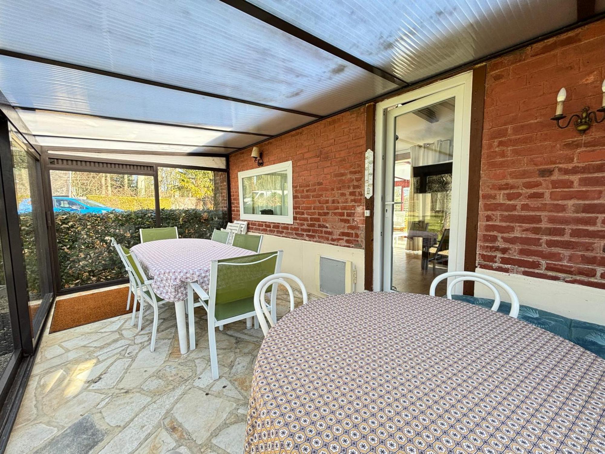 Commes Maison De Campagne Lumineuse Spacieuse Dans Impasse Au Calme A Proximite D'Un Chateau Deux Verandas Grand Jardin Cabane Pour Velos, Pres Port En Bessin Et Bayeux, Proche Plages Du Debarquement מראה חיצוני תמונה