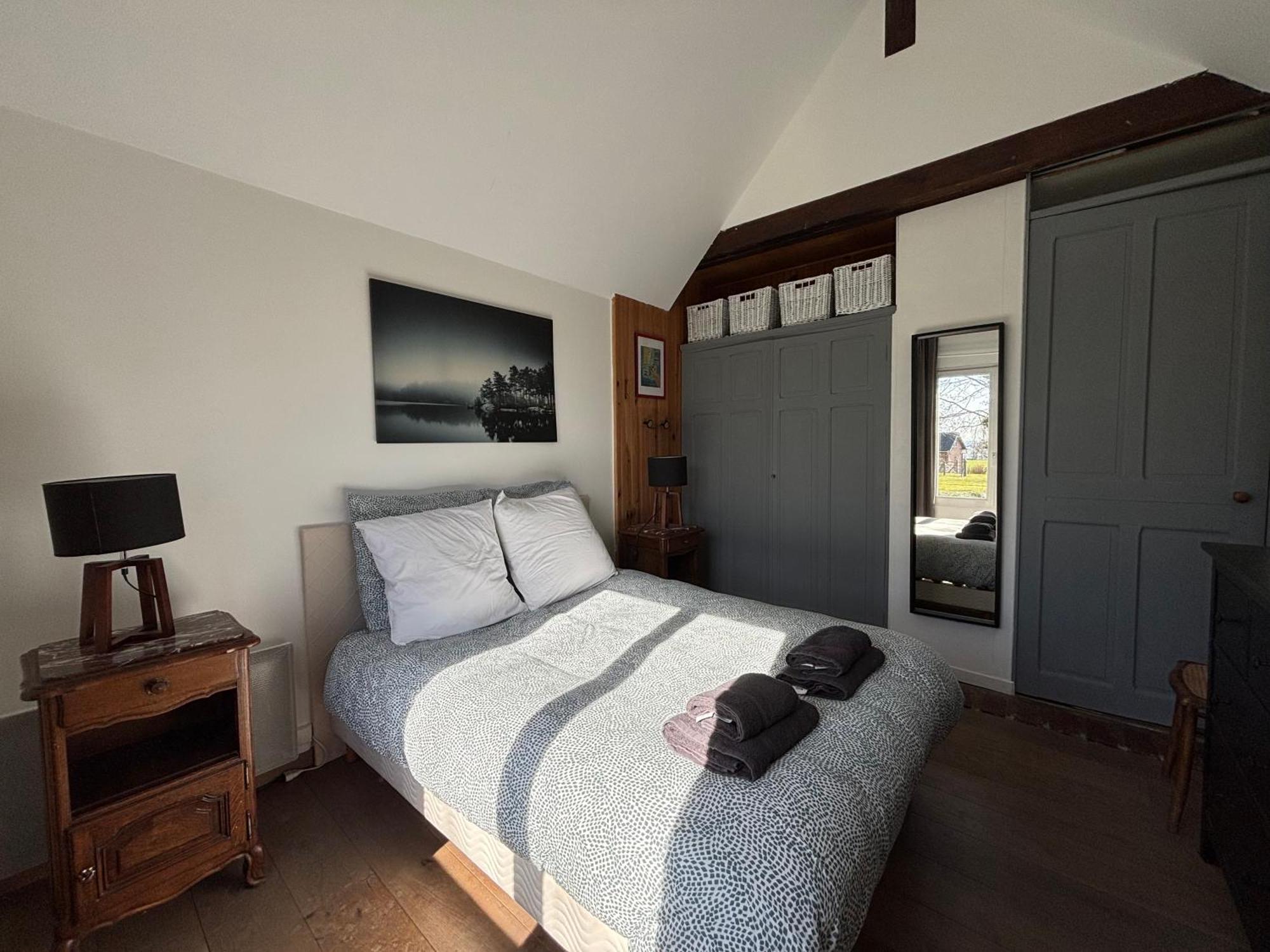 Commes Maison De Campagne Lumineuse Spacieuse Dans Impasse Au Calme A Proximite D'Un Chateau Deux Verandas Grand Jardin Cabane Pour Velos, Pres Port En Bessin Et Bayeux, Proche Plages Du Debarquement מראה חיצוני תמונה