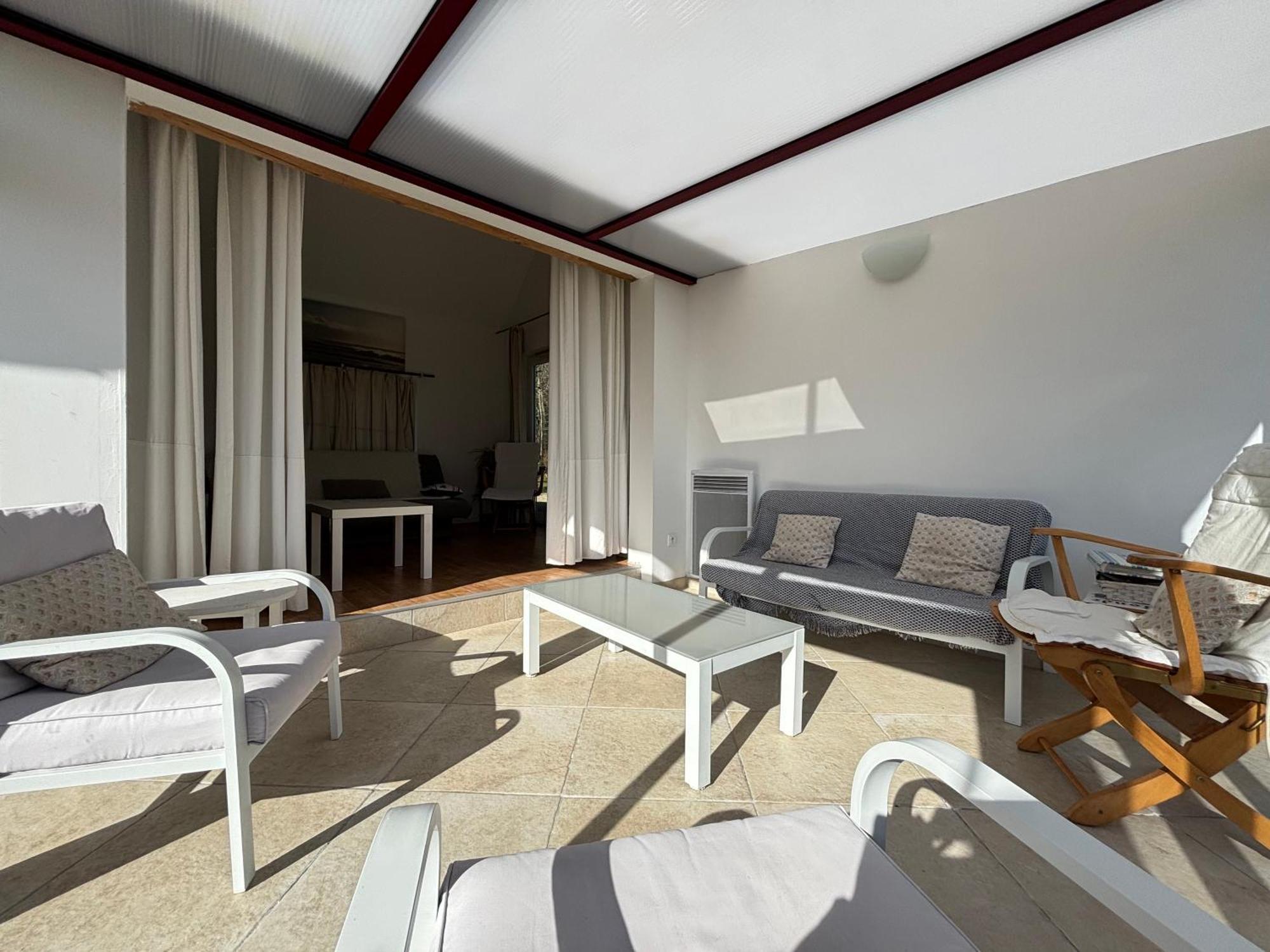 Commes Maison De Campagne Lumineuse Spacieuse Dans Impasse Au Calme A Proximite D'Un Chateau Deux Verandas Grand Jardin Cabane Pour Velos, Pres Port En Bessin Et Bayeux, Proche Plages Du Debarquement מראה חיצוני תמונה